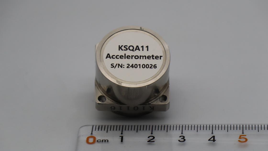Precision linear accelerometer sensor Sensitive to 80ppm with Shock Resistance up to 500g