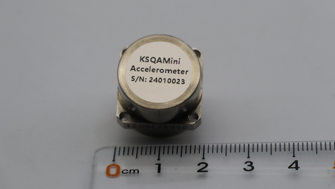 2.8 ~ 3.3mA/g Accelerometer Sensor Wide Temperature Range Vibration Peak Sine 20g 10Hz ~ 2000Hz