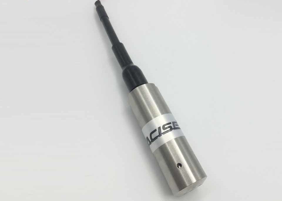Standard pressure level sensor with 0.25% 0.5% 1.0% accuracy for oil water fuel waste water and sea applications