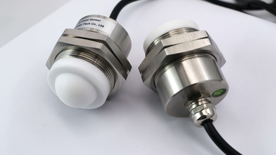 80GHz ফ্রিকোয়েন্সি রাডার লেভেল ট্রান্সমিটার KWL801C ±2mm নির্ভুলতা এবং IP68 জলরোধী শিল্প তরল স্তর সেন্সিং জন্য