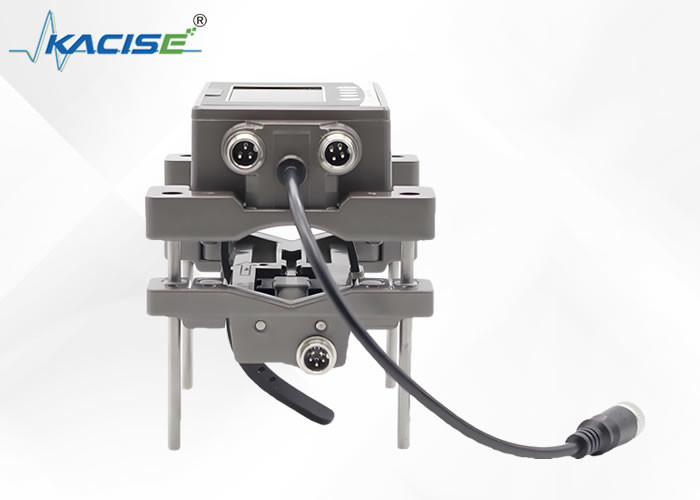 শক্তি এবং I / O সংযোগকারী M12 এভিয়েশন প্লাগ বড় স্ক্রিন প্রদর্শন সঙ্গে অতিস্বনক প্রবাহ মিটার