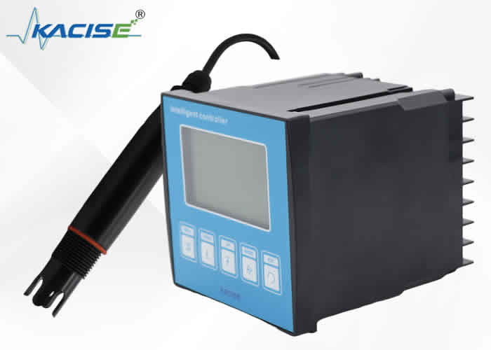 একাধিক প্যারামিটার সহ KDM-110 অনলাইন পিএইচ মিটার IP65 সুরক্ষা এবং জলের গুণমান পর্যবেক্ষণের জন্য RS485 আউটপুট প্রদর্শন করে