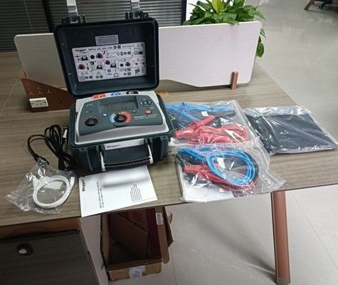 Megger MIT1025-UK ইনসুলেশন পরীক্ষক আউটপুট সহ, 20 টেরাহম প্রতিরোধ, 10kV মাল্টি-রেঞ্জ টেস্ট ভোল্টেজ